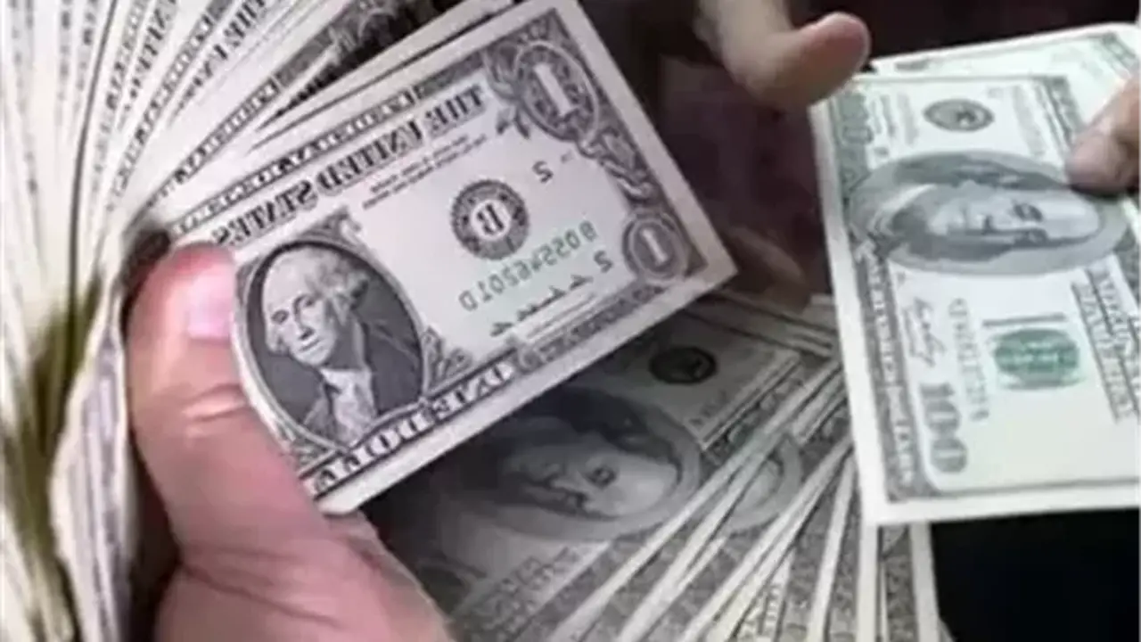تقلبات سعر الدولار مقابل الجنيه المصري عقب قرار الفيدرالي بتثبيت الفائدة